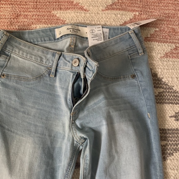 Abercrombie Skinny Jeans - Picture 2 of 7